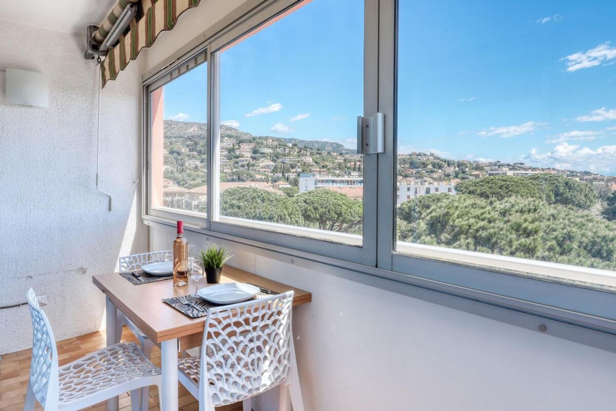 T2 600 M From The Beach! Air-Conditioned Le Lavandou Exterior foto